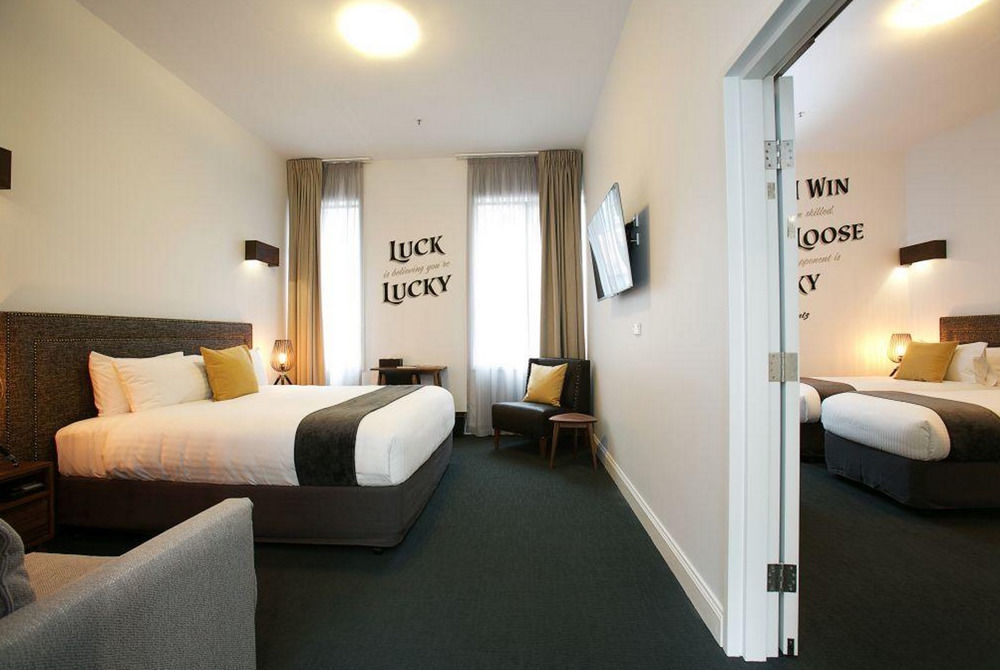 The Lucky Hotel Newcastle Bagian luar foto
