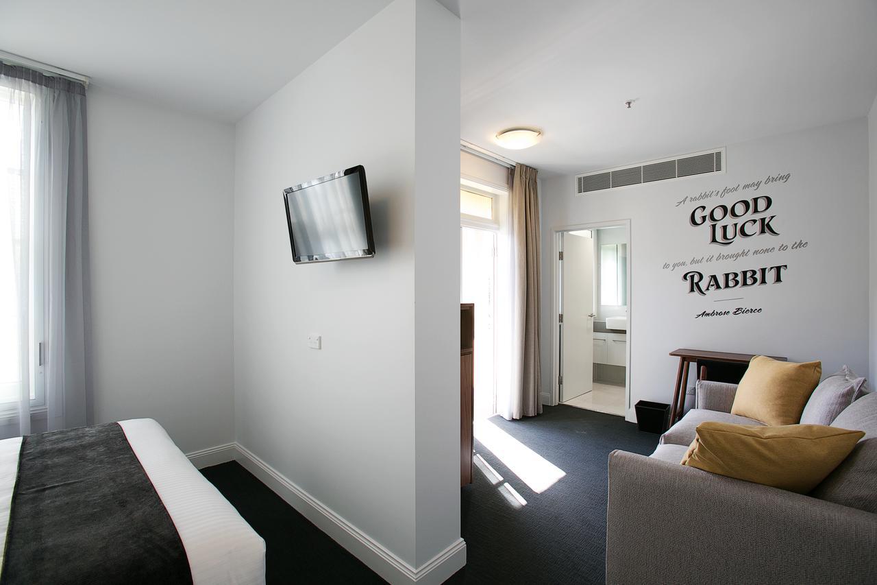 The Lucky Hotel Newcastle Bagian luar foto