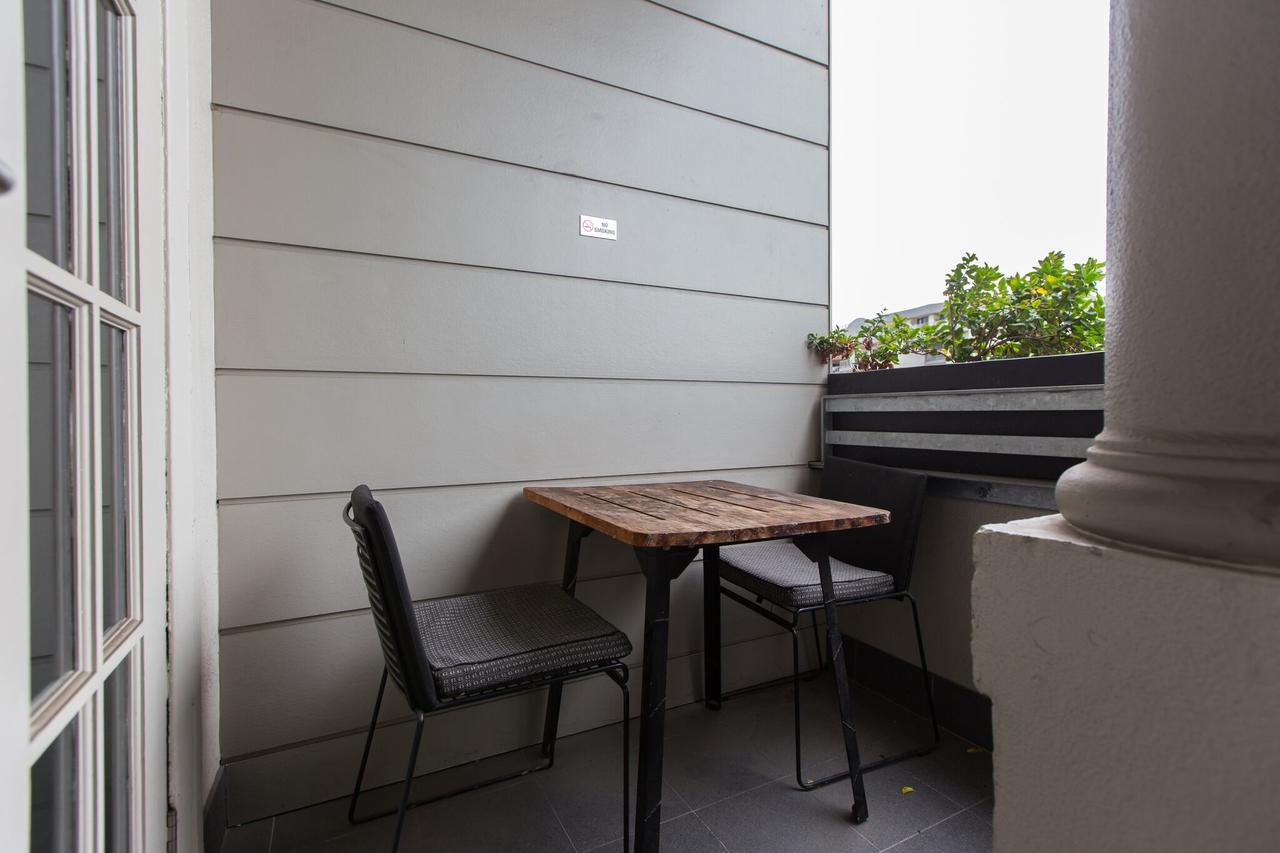 The Lucky Hotel Newcastle Bagian luar foto