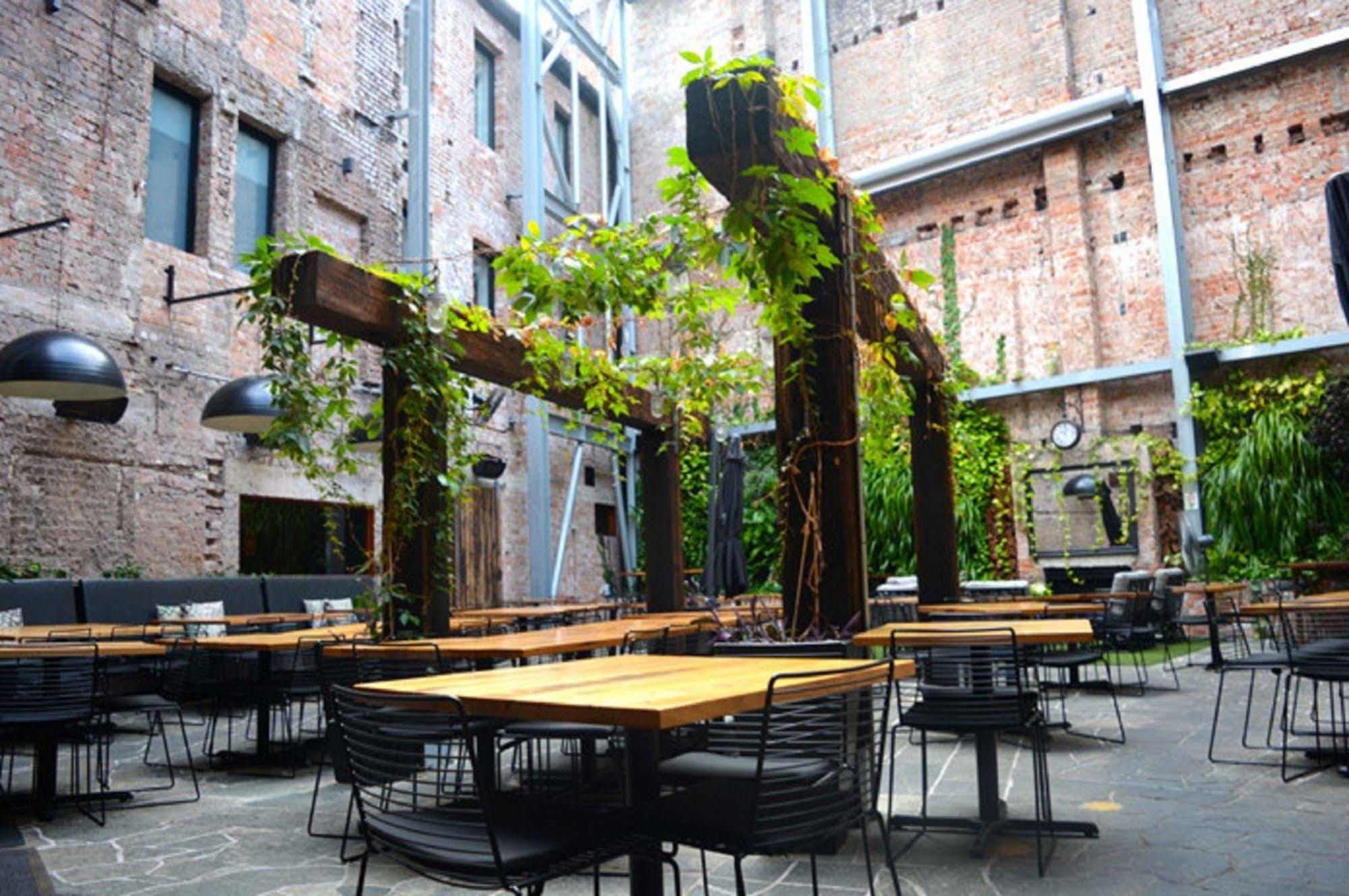 The Lucky Hotel Newcastle Bagian luar foto